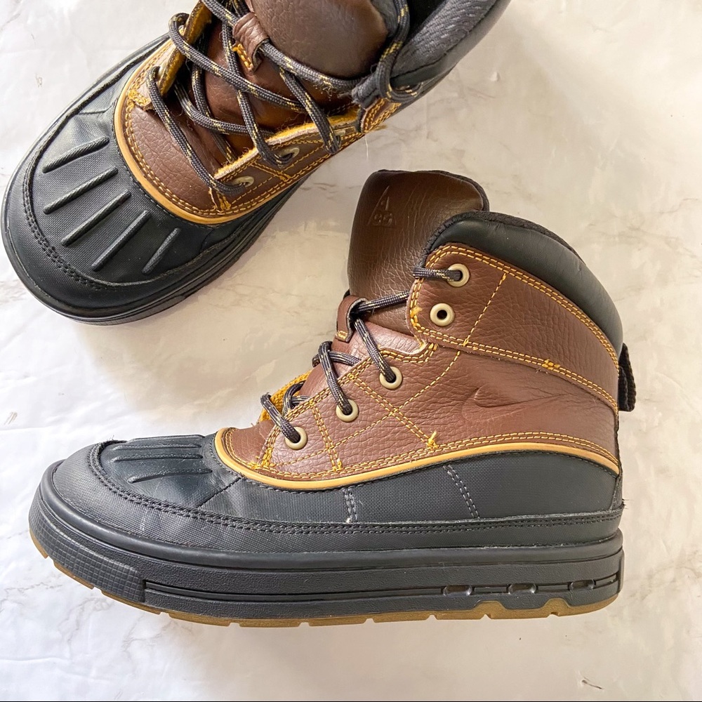 Nike Woodside 2 High Duck Boot - Picture 1 of 8